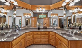15526 Evans Rd, Basehor, KS 66007