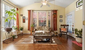 24 POND VIEW Cir, Barnegat, NJ 08005