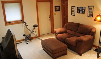372 Silver Springs Dr 20, Banner Elk, NC 28604