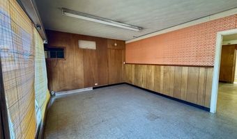 899 Canton Rd, Akron, OH 44312