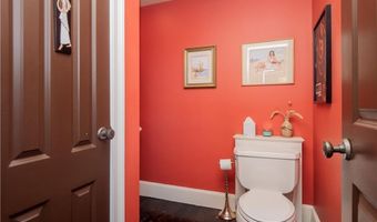 11 Willow St 5, Newport, RI 02840