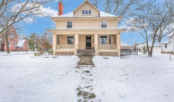 130 S Pine St, Arcola, IL 61910