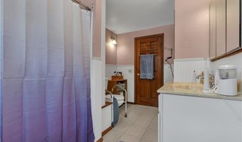 15 Driftwood Dr, Coventry, RI 02816