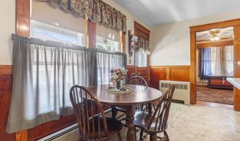 31 Monroe St, Augusta, ME 04330