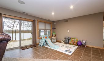 3005 W Lake Jessie Dr SE, Alexandria, MN 56308