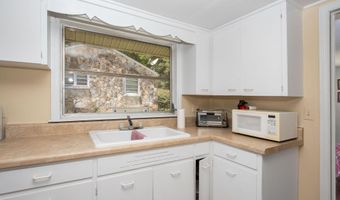 95 Cherokee Ave, Andrews, NC 28901