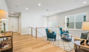 6908 GREYSWOOD Rd, Bethesda, MD 20817