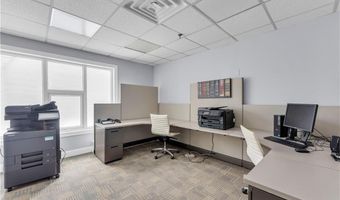 797 E Market St 221, Akron, OH 44305