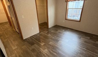 328 W. 53rd St 18, Anderson, IN 46013