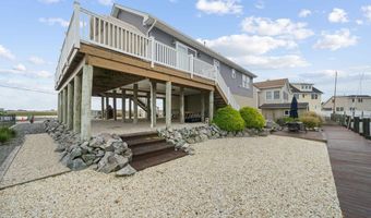 257 Sandlewood Dr, Bayville, NJ 08721