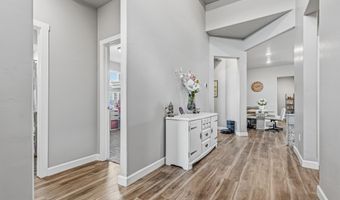 3378 Dahlia St, Alamogordo, NM 88310