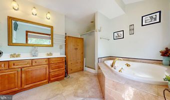 892 HOGBIN Rd, Millville, NJ 08332