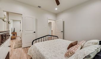 245 Creek Crossing St, Alvord, TX 76225