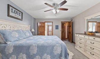 209 River Dr, Bloomfield, IN 47424