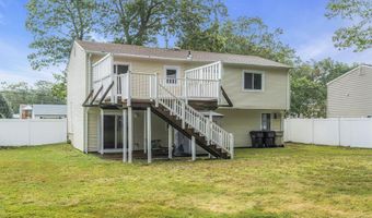 32 Pine Tree Dr, Bayville, NJ 08721