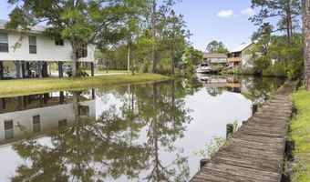 10091 River Dr, Bay St. Louis, MS 39520
