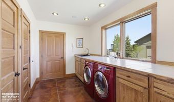 15 Ridge View Trl, Cody, WY 82414