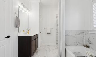 7 Kevin Ct, Bayville, NJ 08721