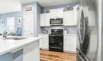 2710 Bluestem Dr, Beaufort, SC 29902