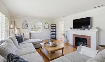 8917 Lemon Ave, La Mesa, CA 91941