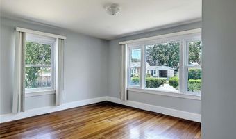 6 Woodbine St, East Providence, RI 02915