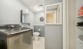 1713 N Terry Ln, Andover, KS 67002