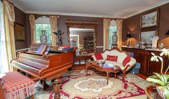 205 Valley Dr, Americus, GA 31709