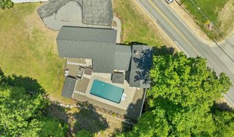 38 Bow Center Rd, Bow, NH 03304