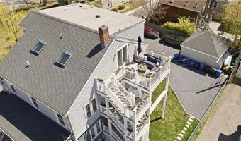 419 Broadway 5, Newport, RI 02840
