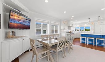 10 11TH St, Beach Haven, NJ 08008