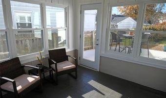 9510 Lydell Dr, Affton, MO 63123