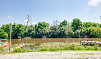 38717 N Lake St, Antioch, IL 60002