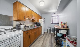 111-121 Locust St, Ambridge, PA 15003