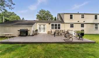 10 Mark Dr, Cranston, RI 02920