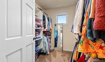 4715 N BROOKSHIRE Dr, Appleton, WI 54913