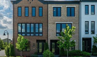 20305 SAVIN HILL Dr, Ashburn, VA 20147