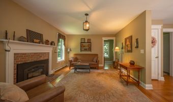 140 Ironworks Rd, Clinton, CT 06413