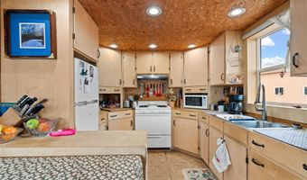 75 Verdi St, Abiquiu, NM 87510