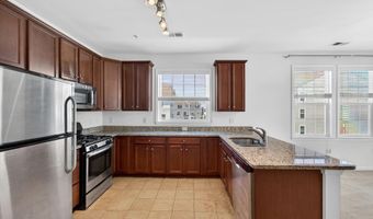 24620 BYRNE MEADOW Sq 300, Aldie, VA 20105
