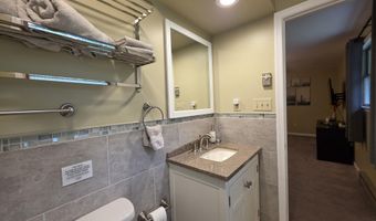136 Birch Dr, Blakeslee, PA 18610