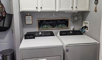 81 Hyland Dr, Akron, OH 44312