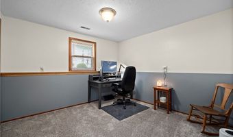 923 Hillside Dr, Amherst, OH 44001