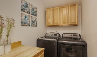 126 N OCEAN Ave, Rockaway Beach, OR 97136
