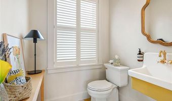 49 Third St, Newport, RI 02840