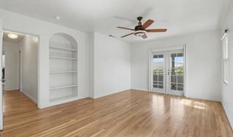 950 S Grade Rd, Alpine, CA 91901
