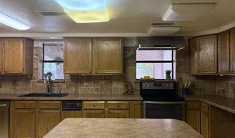 16 Century Rd, Artesia, NM 88210