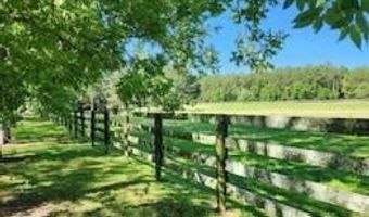 450 Addor Rd, Aberdeen, NC 28315