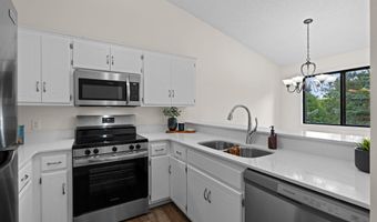14855 Endicott Way 304, Apple Valley, MN 55124