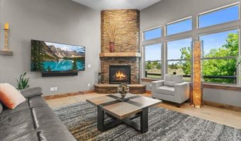 1336 Paramount Dr, Berthoud, CO 80513