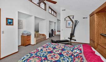 4612 Dover Dr, Ames, IA 50014
